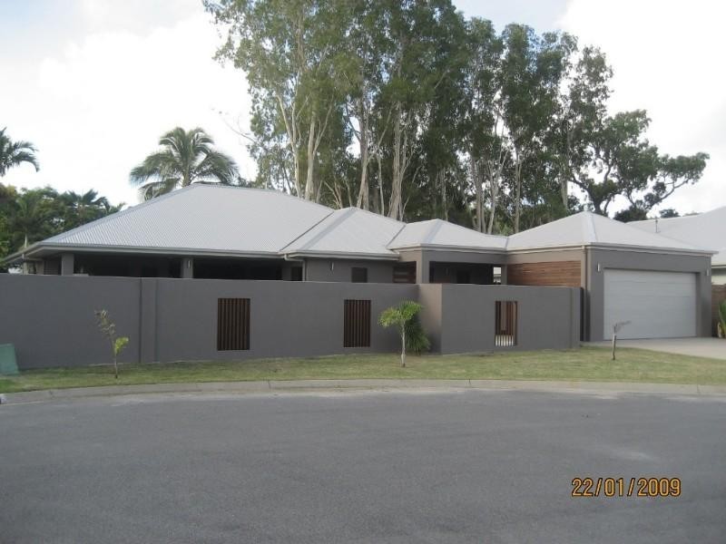 23 Lagoon Drive, Trinity Beach QLD 4879