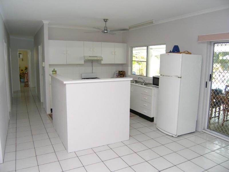 23 Cyprea Close, Trinity Beach QLD 4879