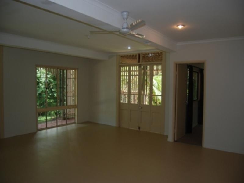 7 Todd Close, Brinsmead QLD 4870