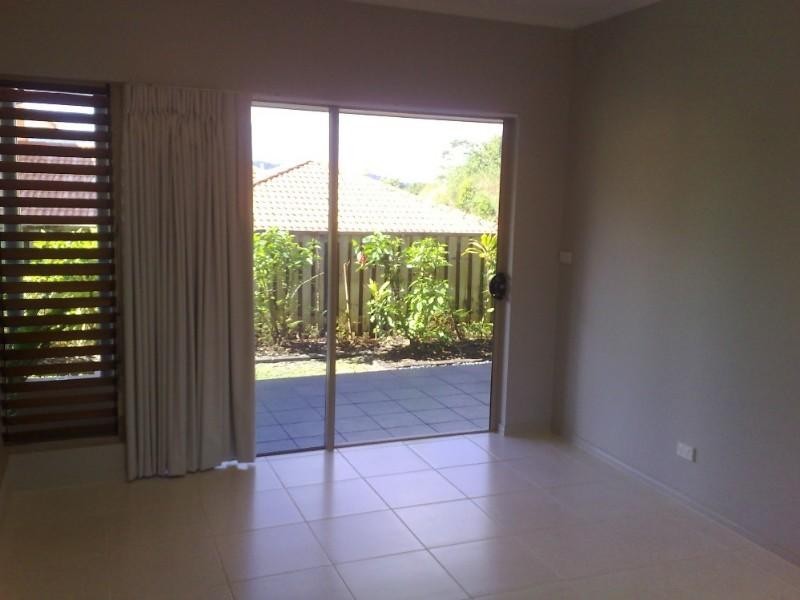 15 Kawana Street, Caravonica QLD 4878