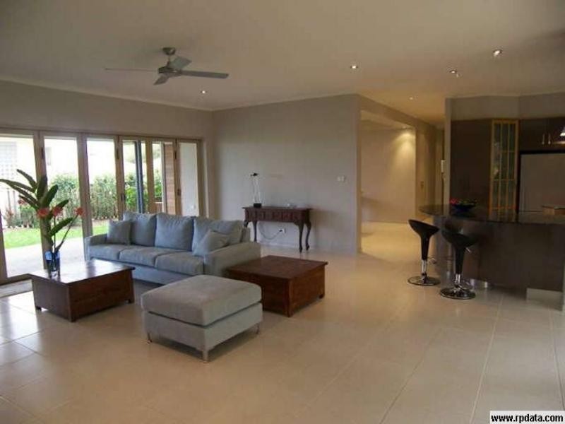 15 Kawana Street, Caravonica QLD 4878