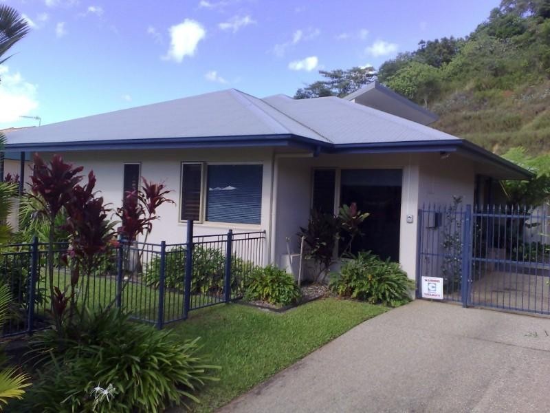 15 Kawana Street, Caravonica QLD 4878