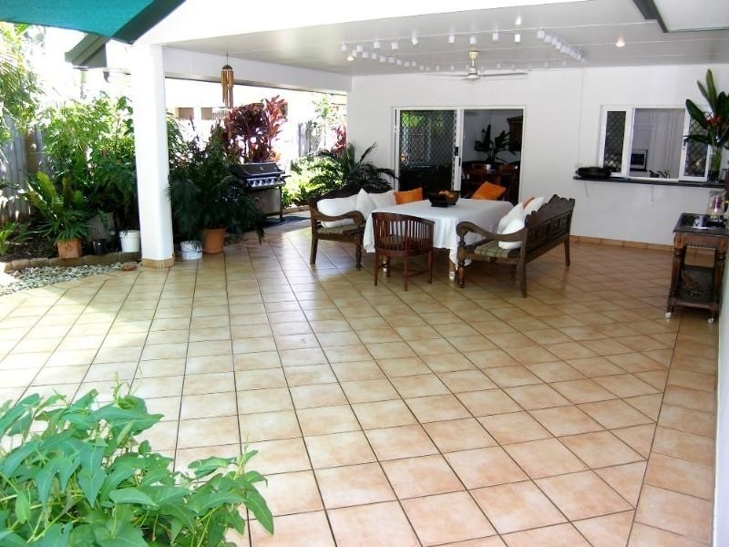 Clifton Beach QLD 4879