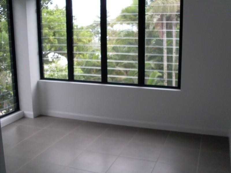 1/32 Moore Street, Trinity Beach QLD 4879