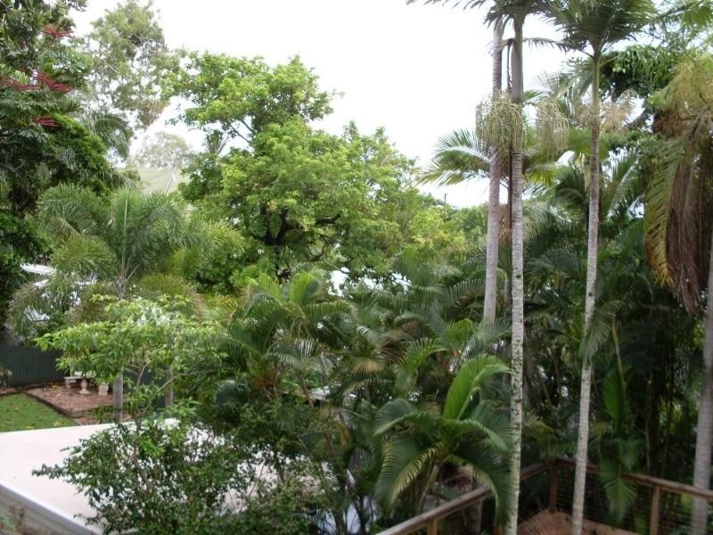 1/32 Moore Street, Trinity Beach QLD 4879