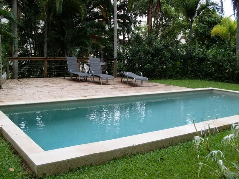 1/32 Moore Street, Trinity Beach QLD 4879