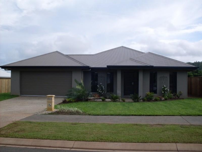 121 Roberts Drive, Trinity Beach QLD 4879