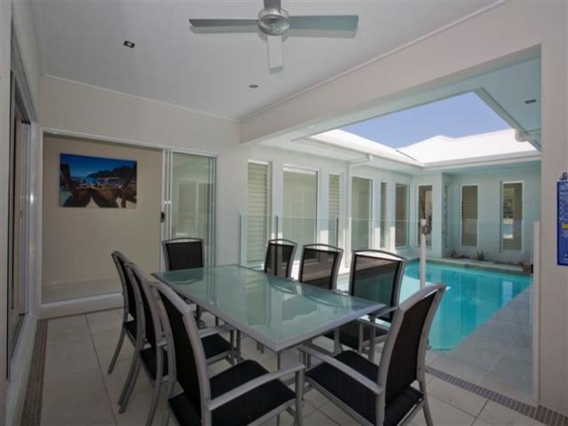 30 Lagoon Drive, Trinity Beach QLD 4879