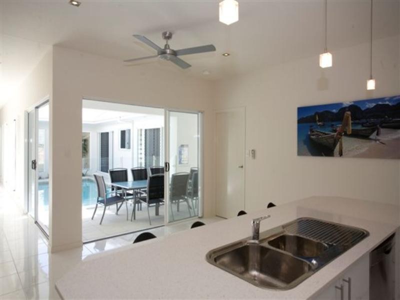30 Lagoon Drive, Trinity Beach QLD 4879