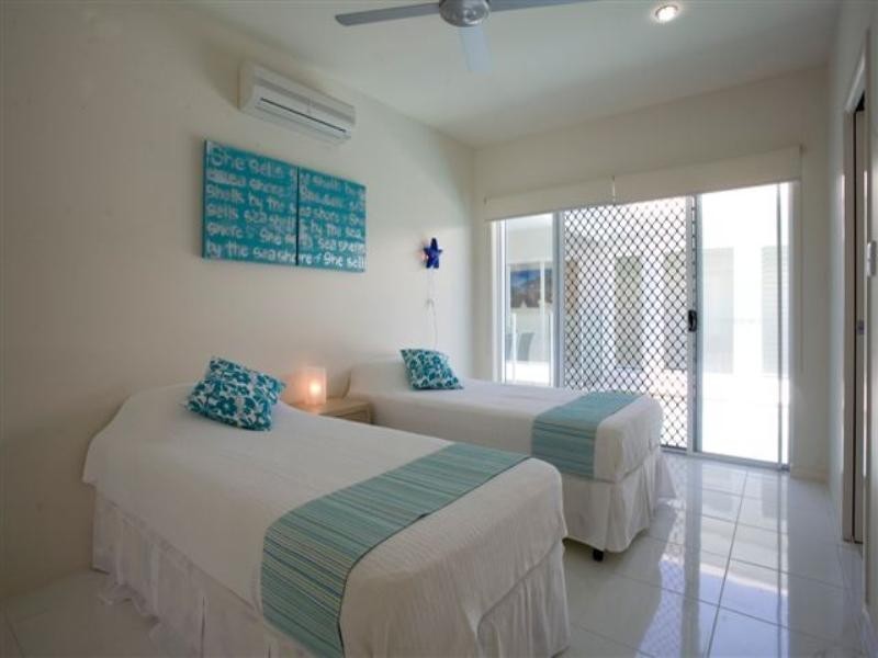 30 Lagoon Drive, Trinity Beach QLD 4879