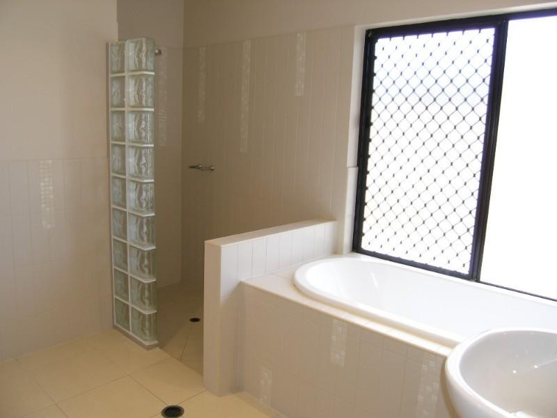 Kewarra Beach QLD 4879