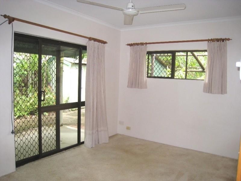 Clifton Beach QLD 4879