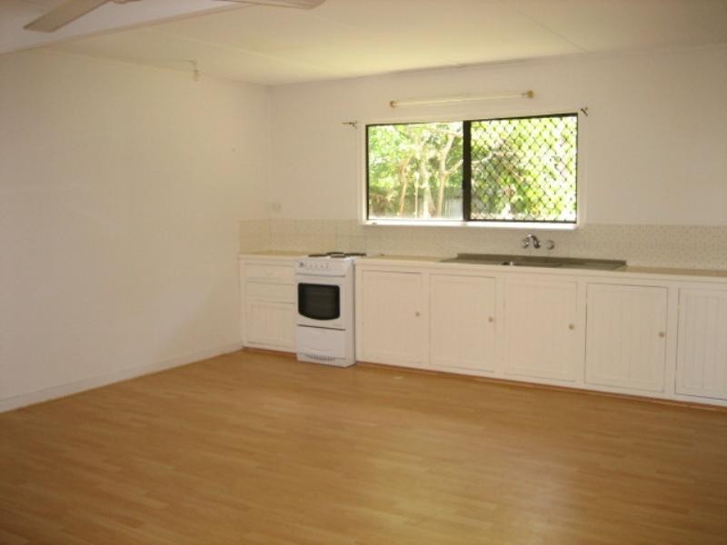 30 Riverside Parade, Trinity Park QLD 4879