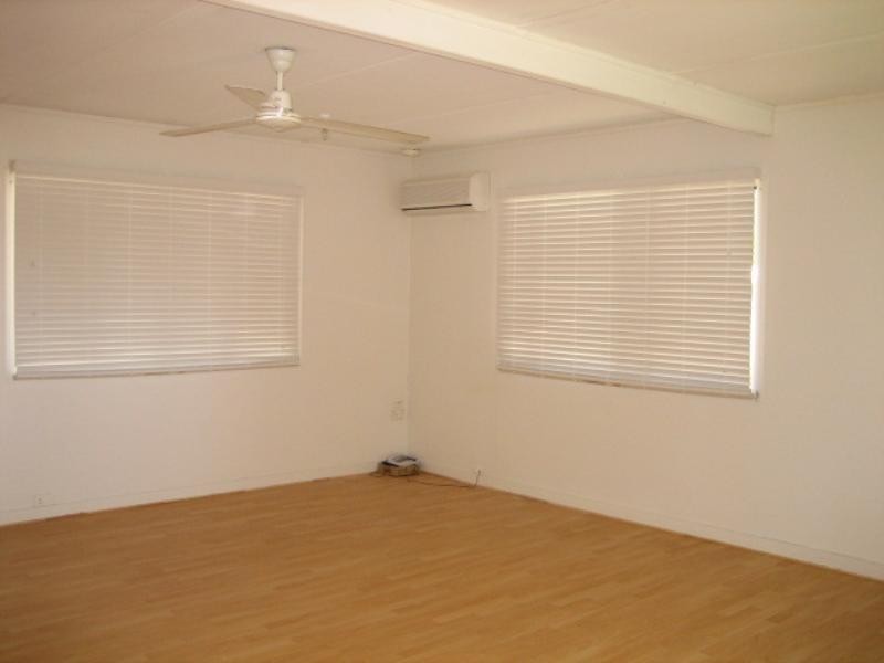 30 Riverside Parade, Trinity Park QLD 4879