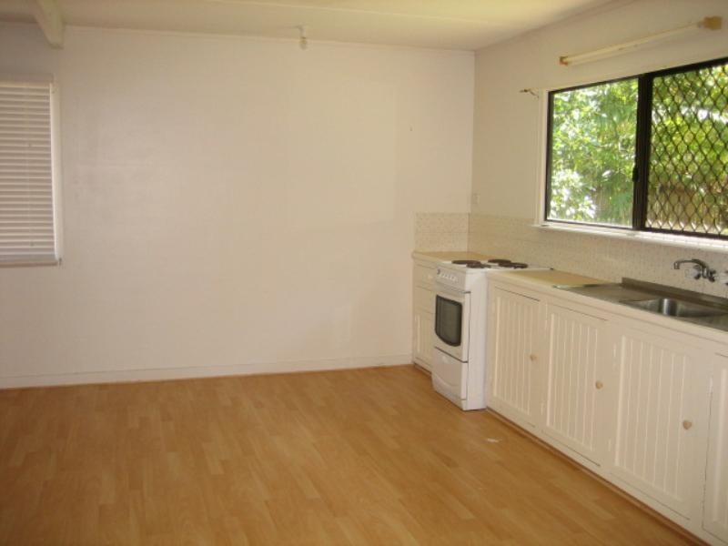 30 Riverside Parade, Trinity Park QLD 4879