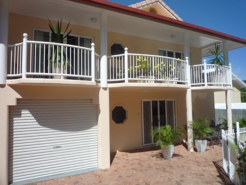 Trinity Beach QLD 4879