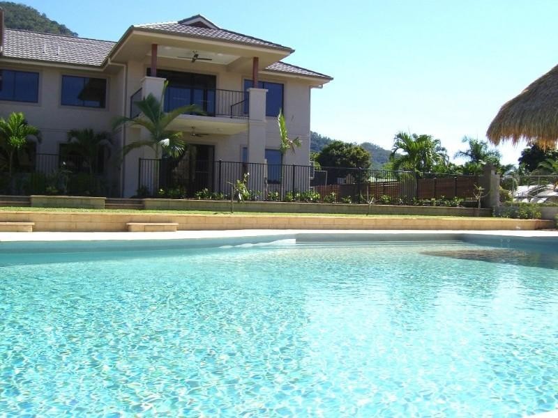 79/1 Robson Street, Mooroobool QLD 4870