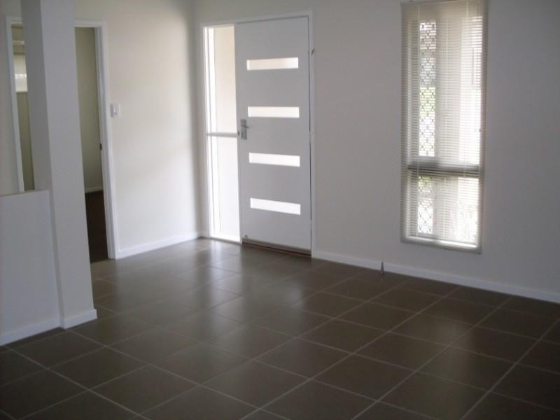 121 Roberts Drive, Trinity Beach QLD 4879