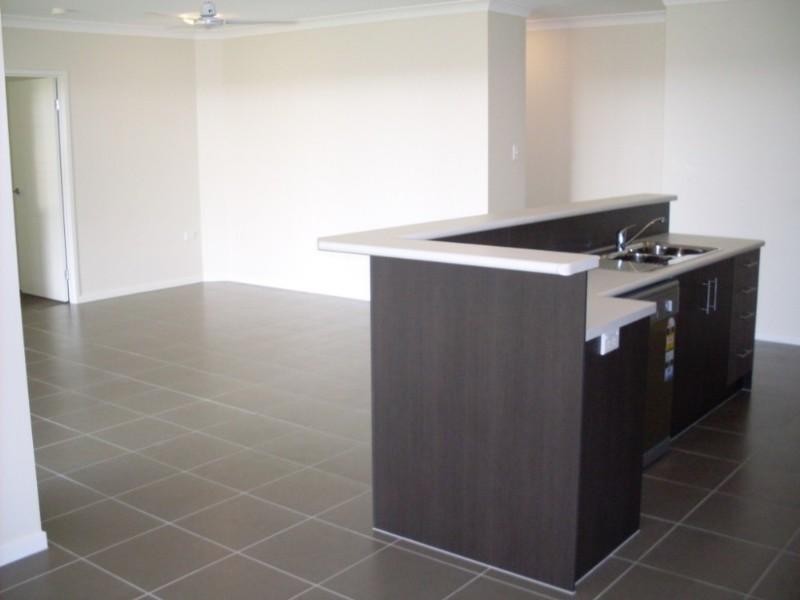 121 Roberts Drive, Trinity Beach QLD 4879