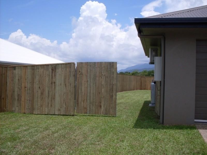 121 Roberts Drive, Trinity Beach QLD 4879