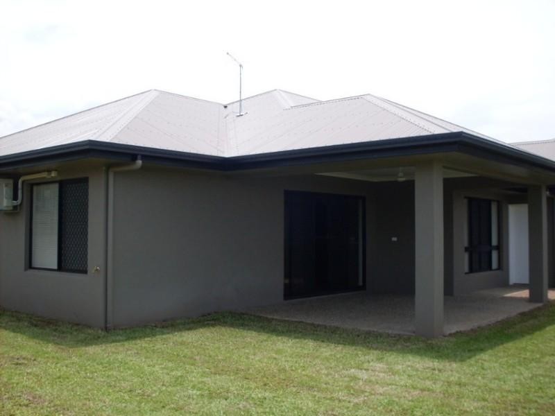 121 Roberts Drive, Trinity Beach QLD 4879