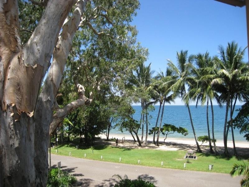Palm Cove QLD 4879