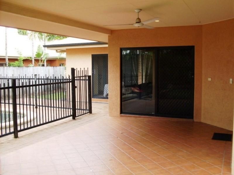 Kewarra Beach QLD 4879