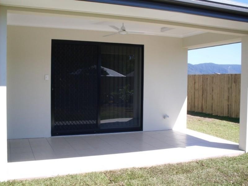 6 Montalbion Avenue, Trinity Park QLD 4879