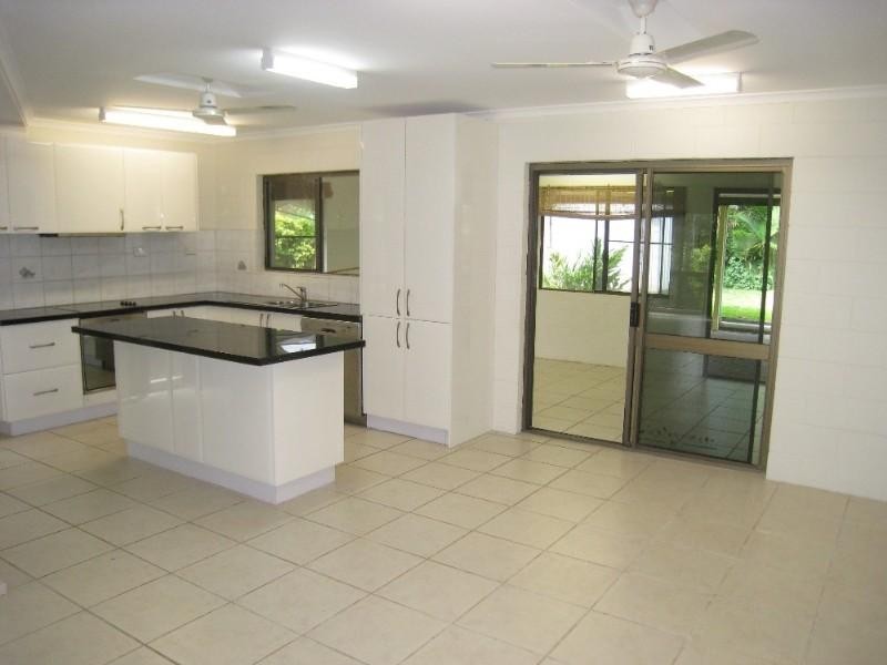 Trinity Beach QLD 4879