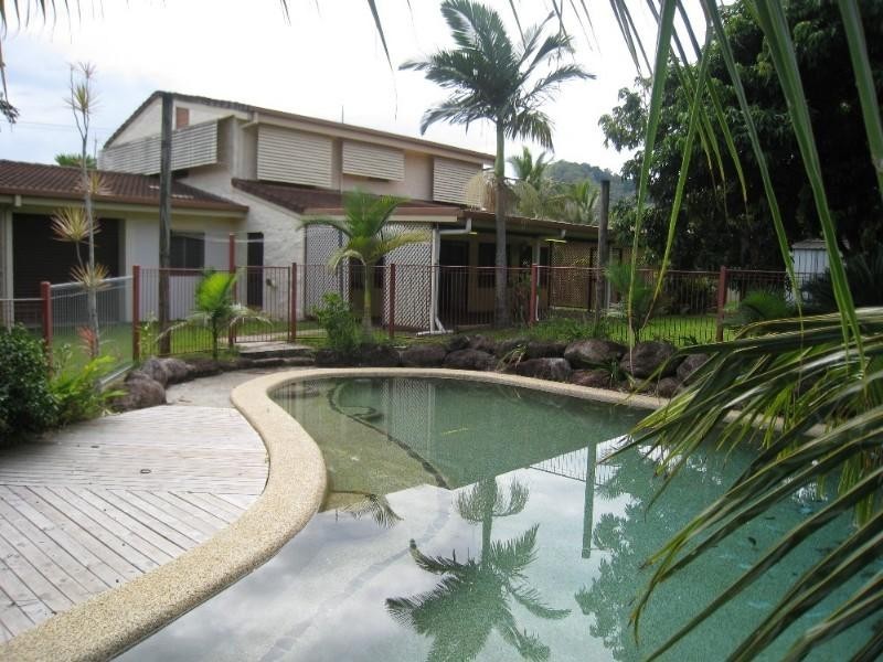 Trinity Beach QLD 4879