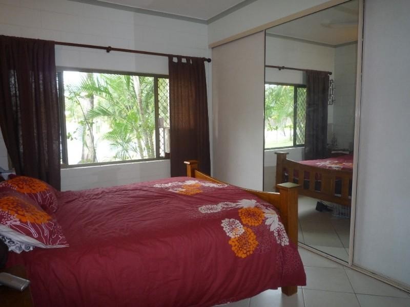 Kewarra Beach QLD 4879