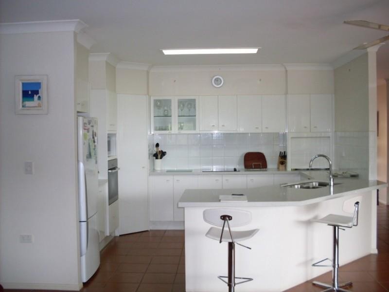 10 Alstonia Close, Redlynch QLD 4870