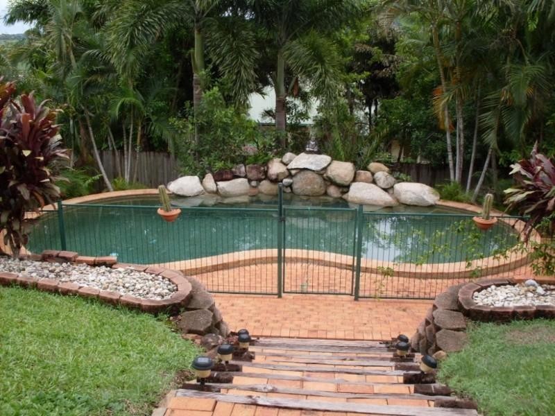 10 Alstonia Close, Redlynch QLD 4870