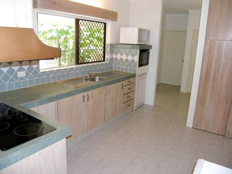 Trinity Beach QLD 4879