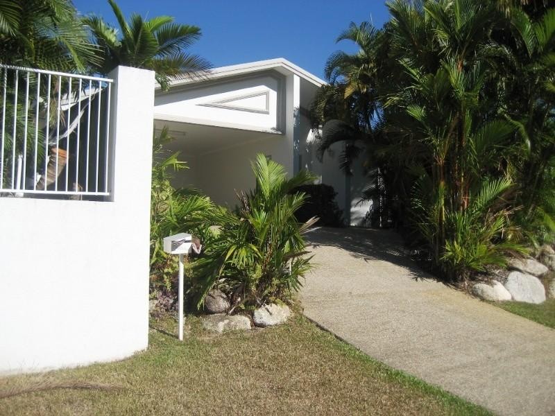9 Pellowe Close, Clifton Beach QLD 4879