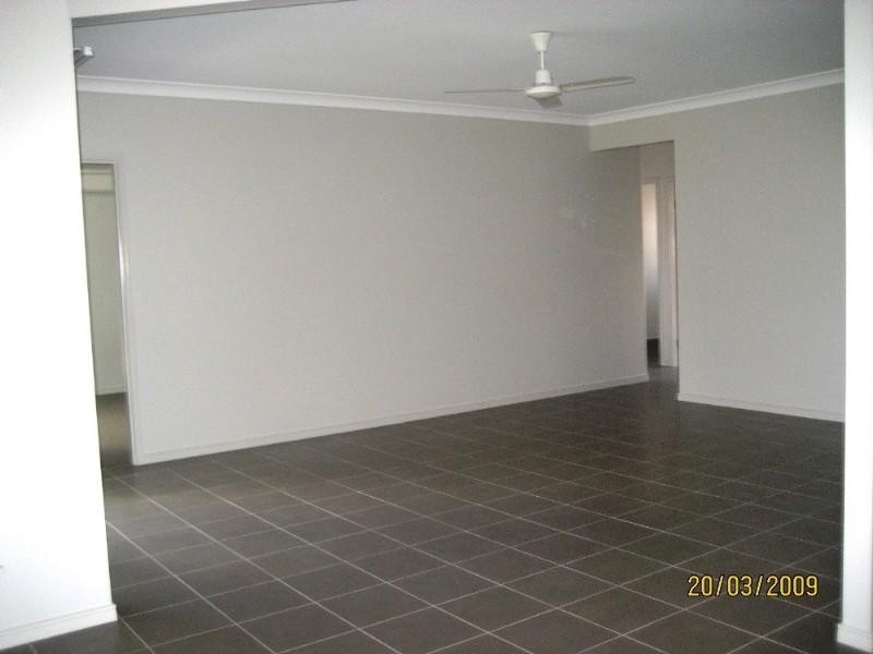 127 Roberts Drive, Trinity Beach QLD 4879