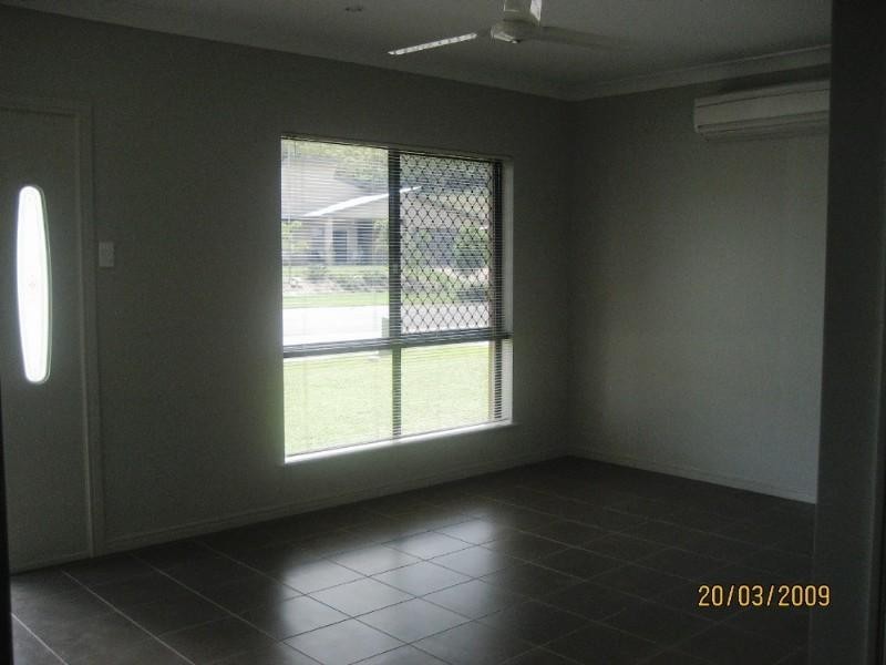 127 Roberts Drive, Trinity Beach QLD 4879