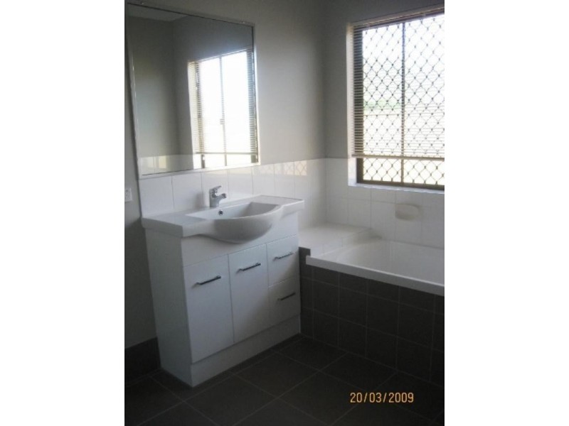 127 Roberts Drive, Trinity Beach QLD 4879