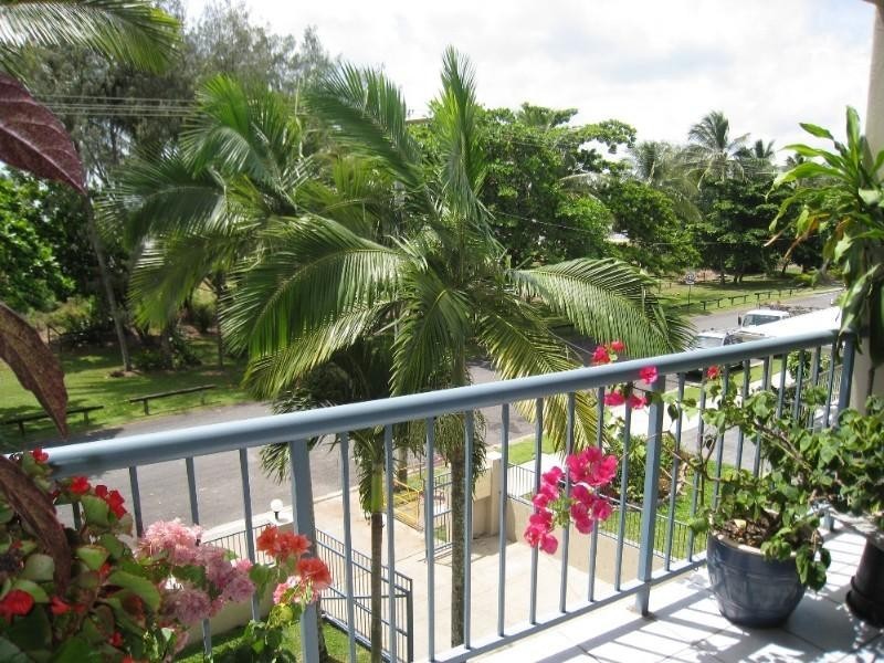 Yorkeys Knob QLD 4878