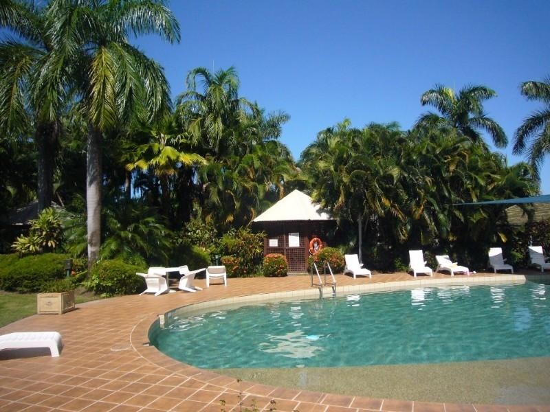 Palm Cove QLD 4879