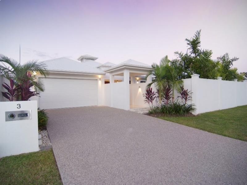 Kewarra Beach QLD 4879