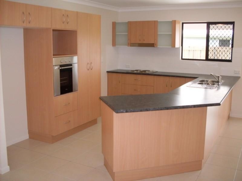 28 Phoenix Street, White Rock QLD 4868