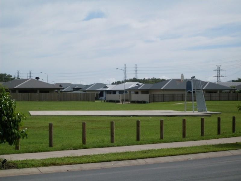 28 Phoenix Street, White Rock QLD 4868