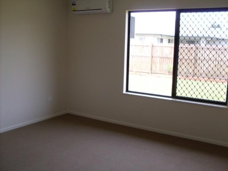 28 Phoenix Street, White Rock QLD 4868