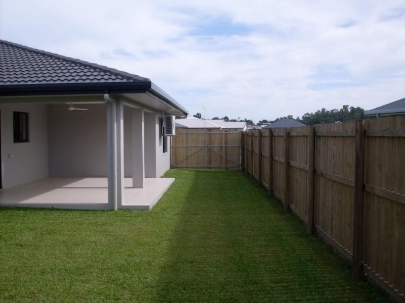 28 Phoenix Street, White Rock QLD 4868