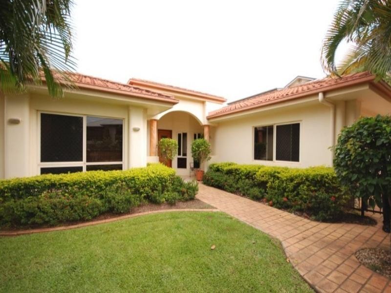 Trinity Beach QLD 4879