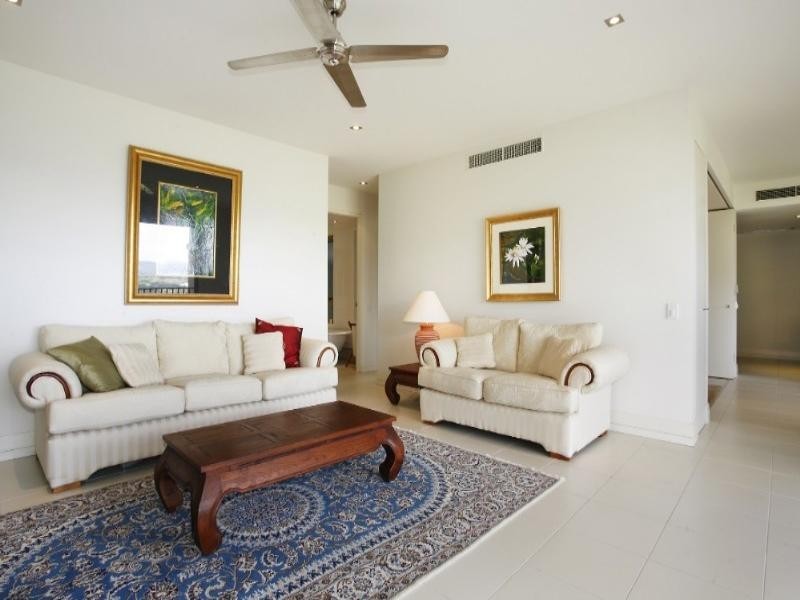 5/11 Colonel Cummings Drive, Palm Cove QLD 4879