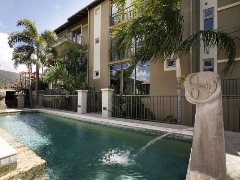 5/11 Colonel Cummings Drive, Palm Cove QLD 4879