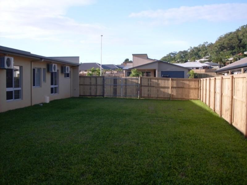 125 Roberts Drive, Trinity Beach QLD 4879