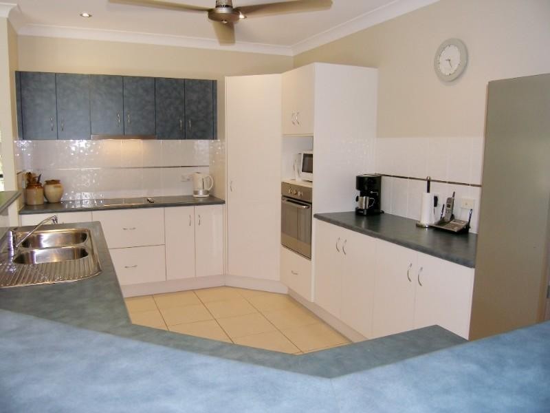 Palm Cove QLD 4879